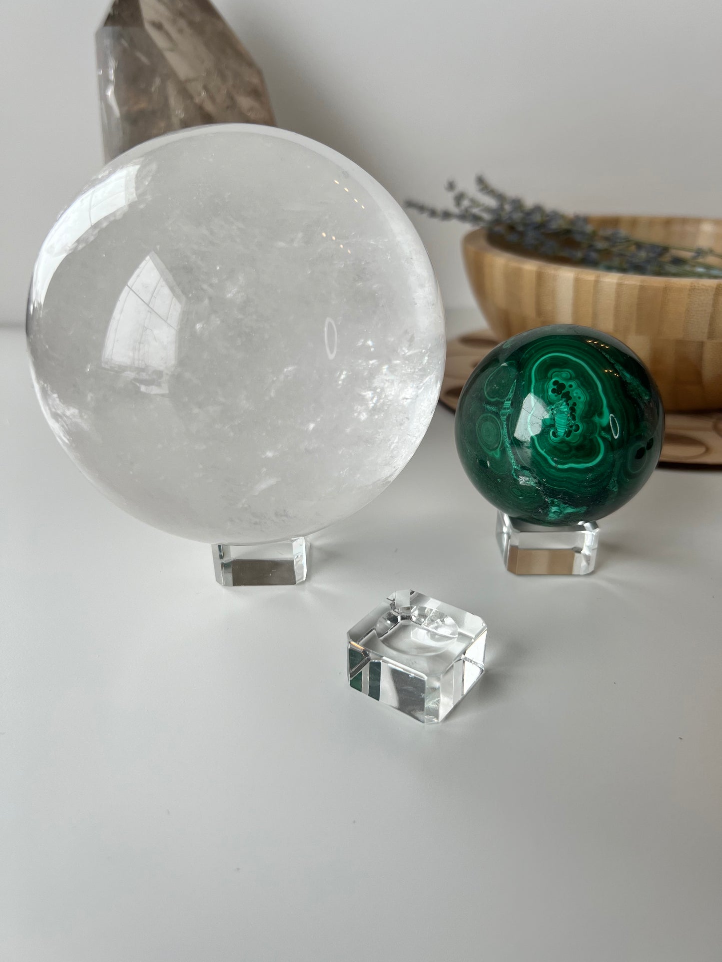 Glass Sphere Stand