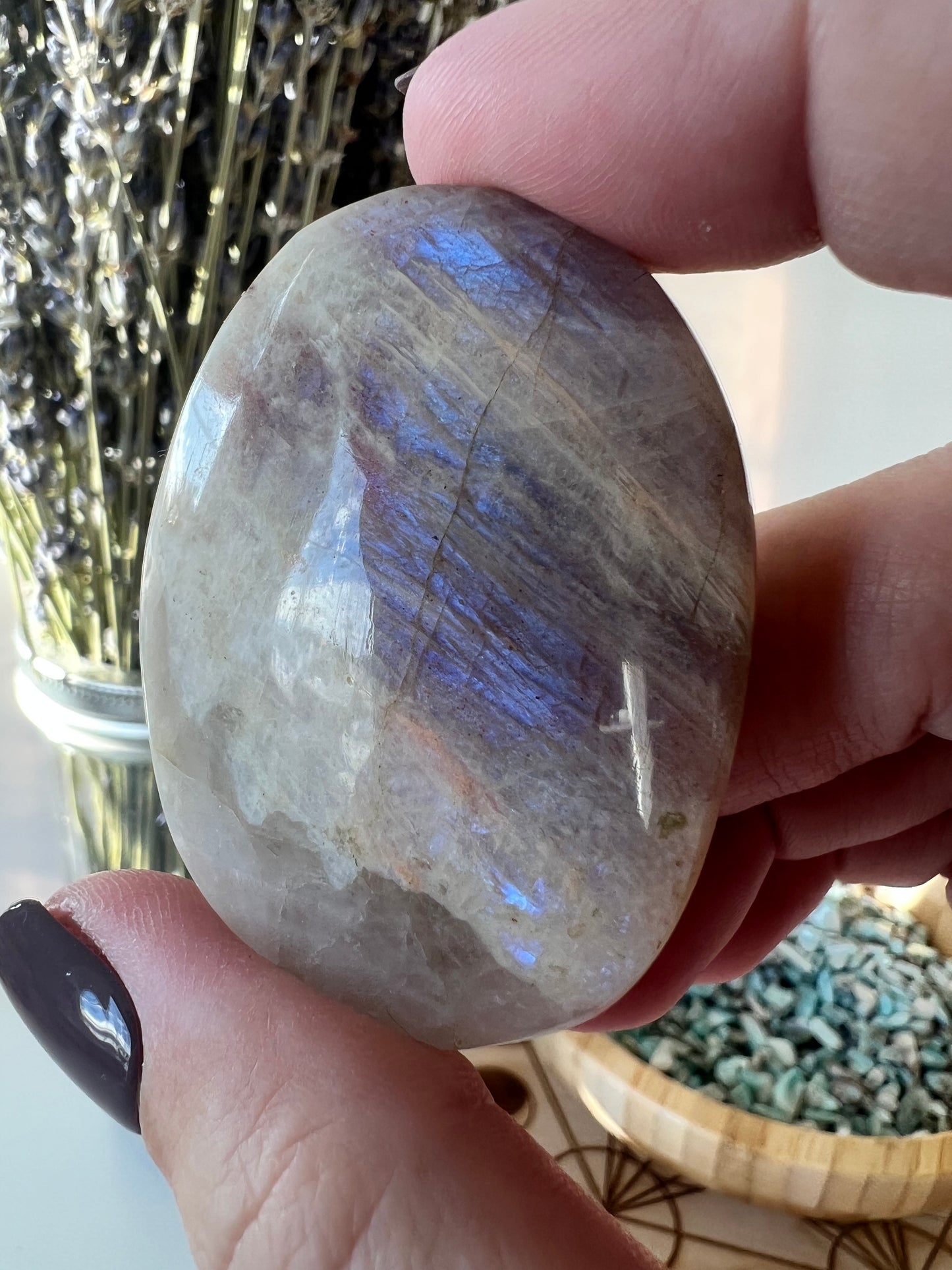 Sunstone/Moonstone Palm Stone